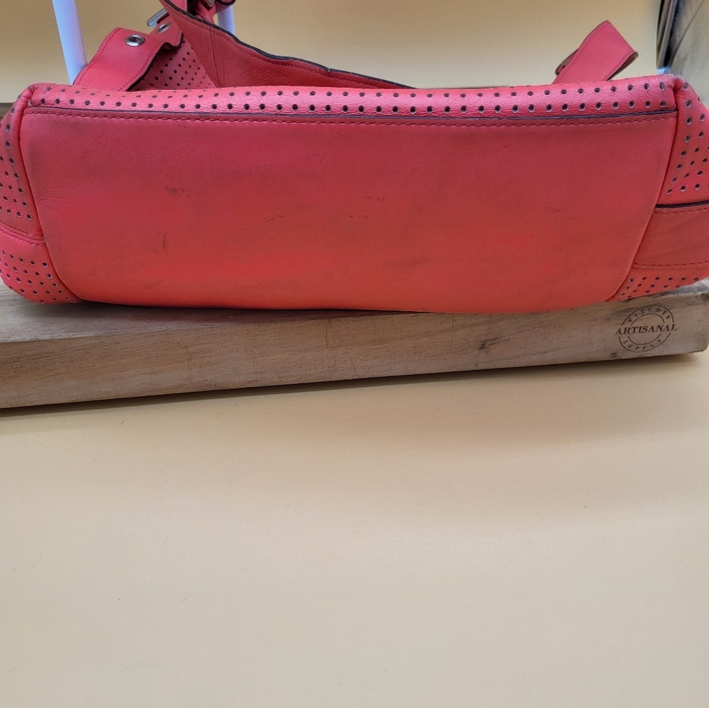 Coach Pink Shoulder Bag With Adjustable Strap - Picture 8 of 16